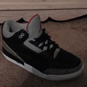 Cement 4 comes with box and with be cleaned